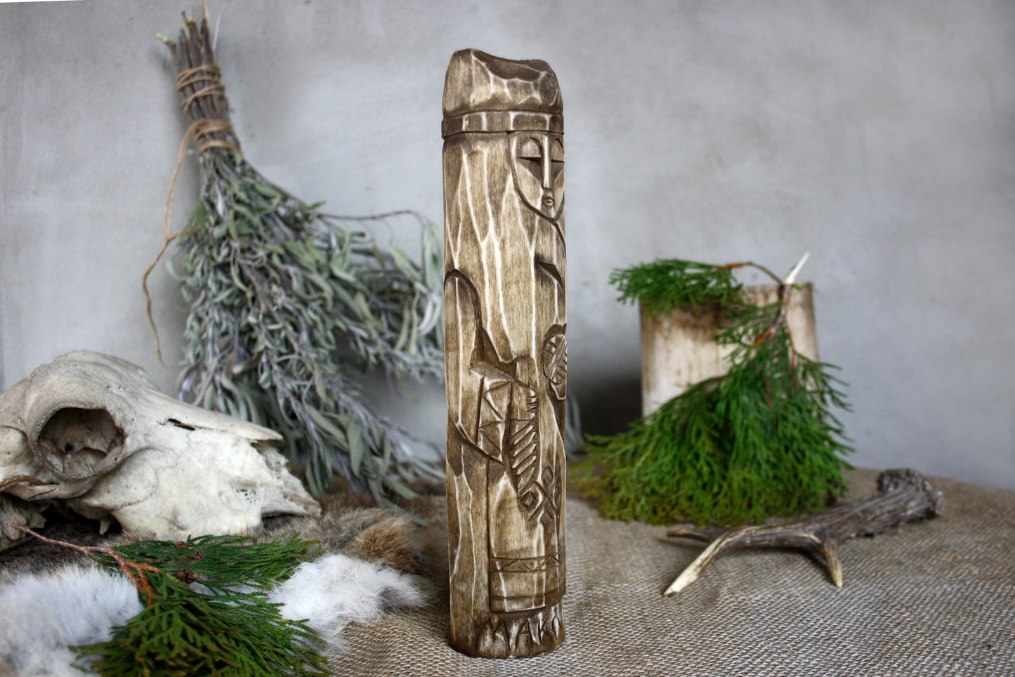 Wooden statue of Slavic Goddess MAKOSH