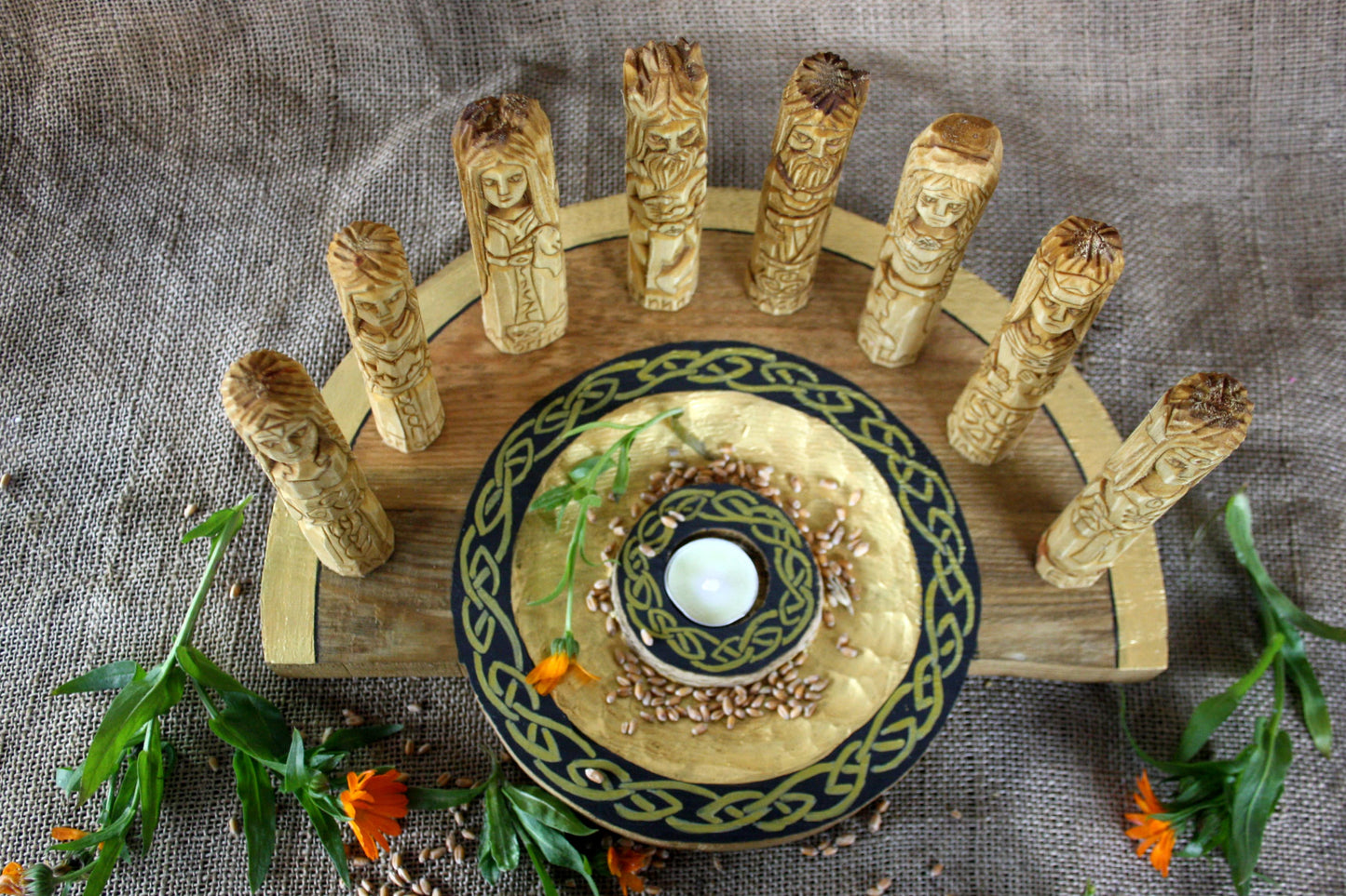 Set of Celtic deities with athar.