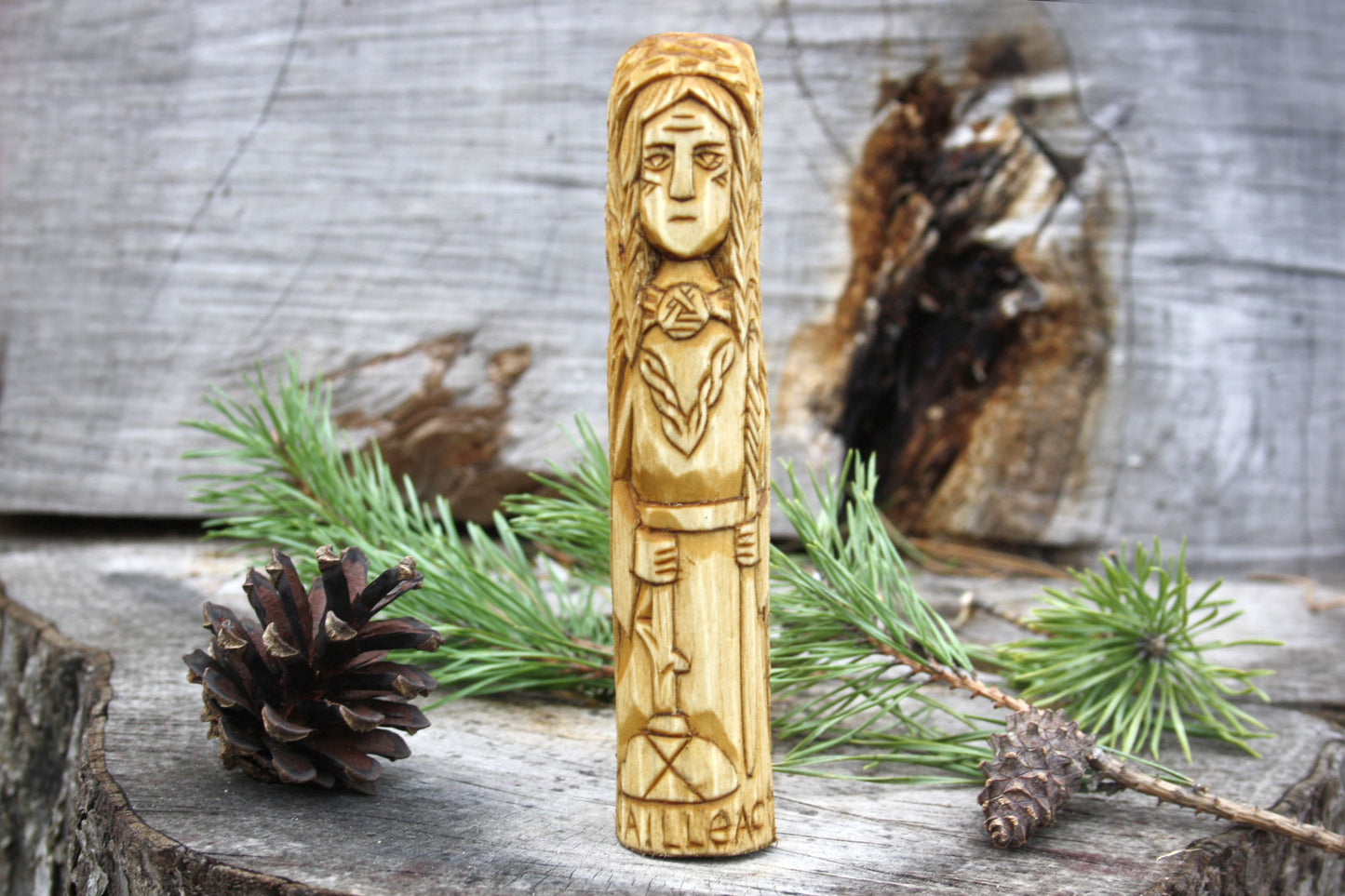 Set of Celtic deities with athar.