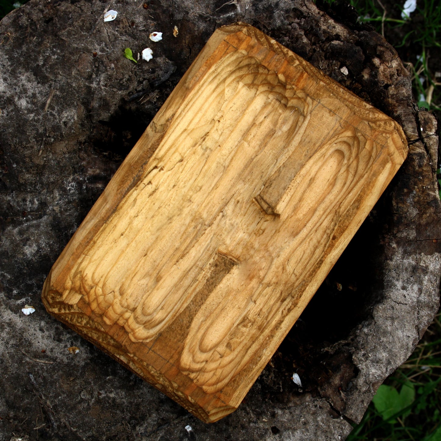 Solid wooden altar base 21x12x3 cm for Norse statues