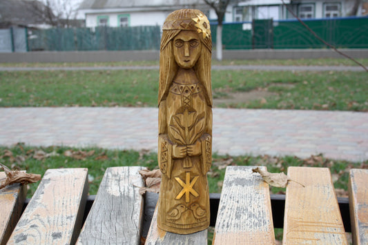 Big statue of Slavic Goddess ZHIVA