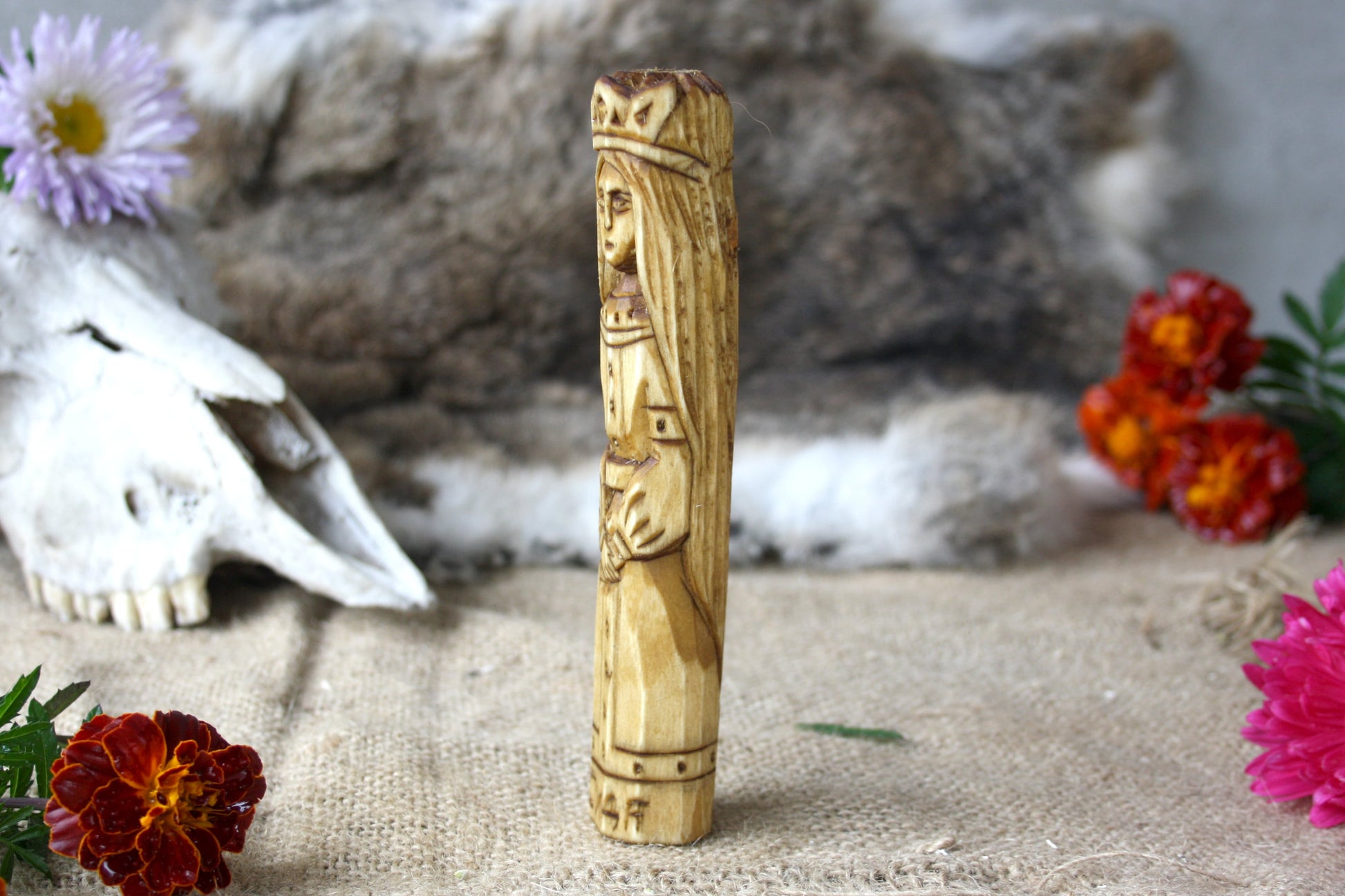 Slavic goddess figurine Sida