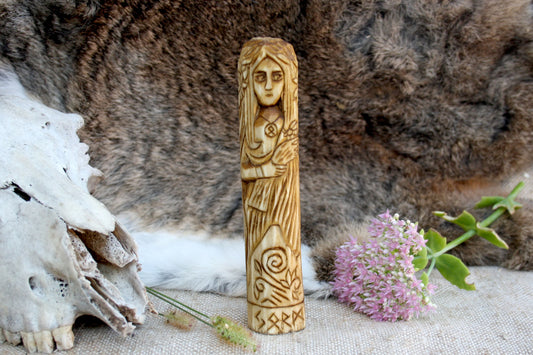Norse goddess Jord statue