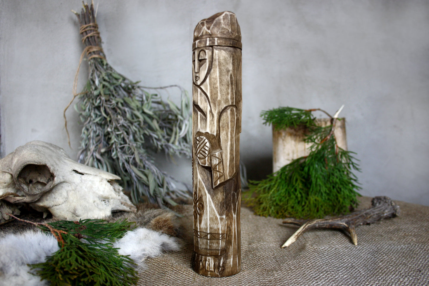 Wooden statue of Slavic Goddess MAKOSH