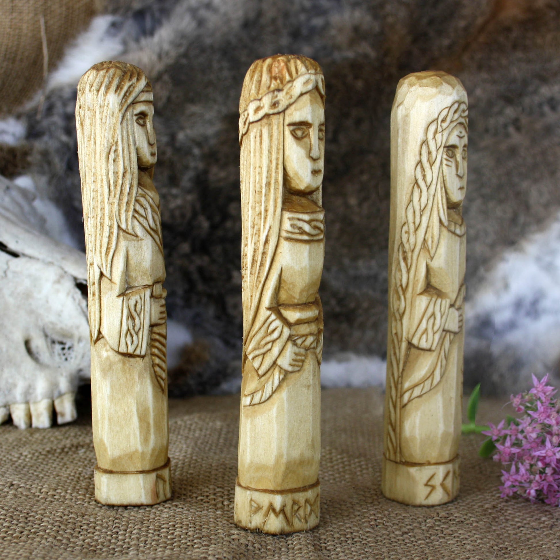 Urd Verdandi Skuld wooden figurines side view 15 cm Norse Norns set
