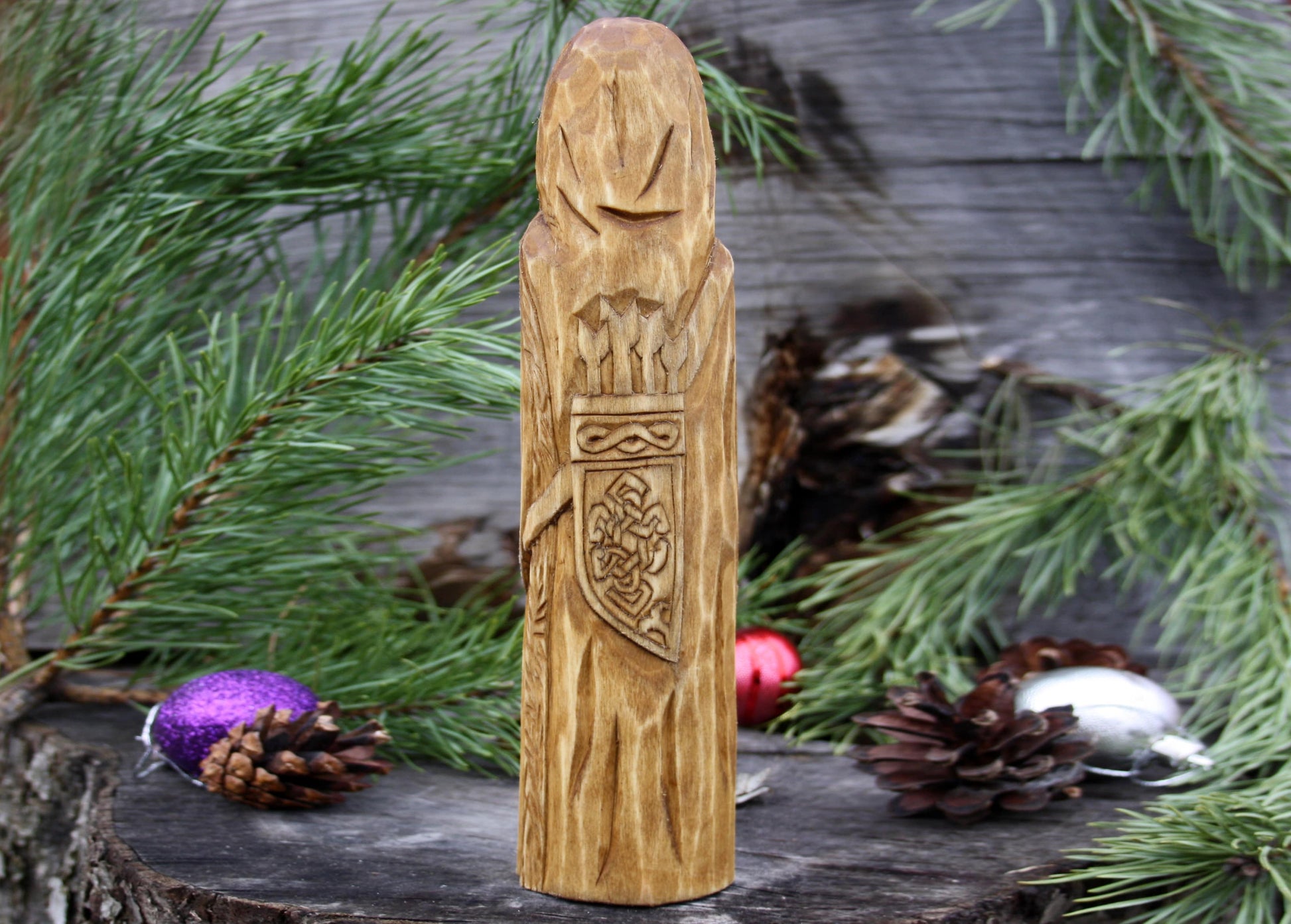 Skadi wooden statue