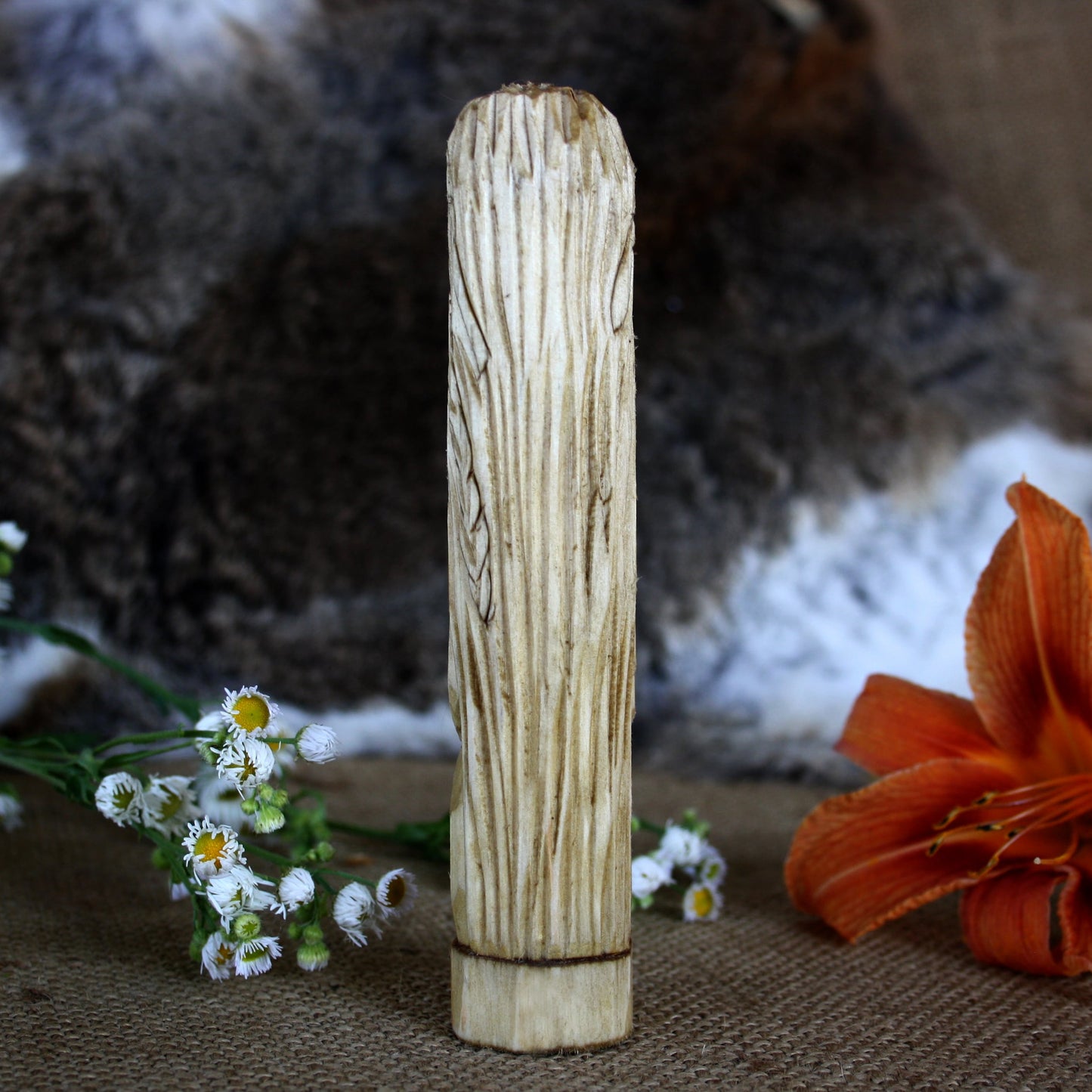Airmid Celtic goddess of healing herbs 15cm hand-carved wooden statue back view