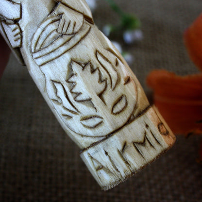 Airmid Celtic goddess of healing herbs 15cm wooden statue side detail