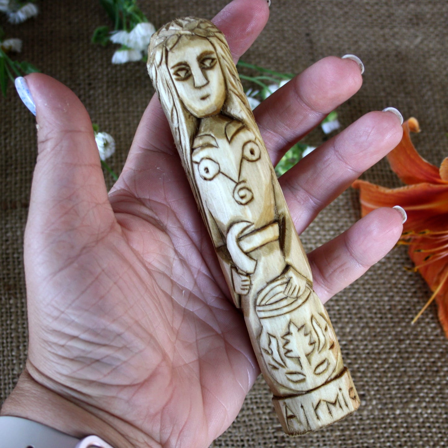 Airmid Celtic goddess of healing herbs 15cm hand-carved wooden statue in had