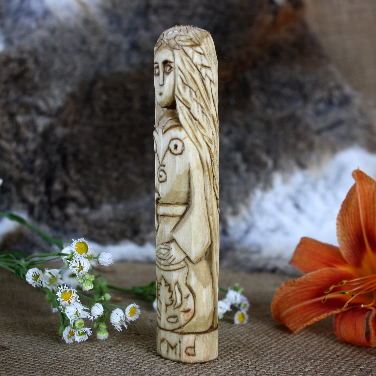 Airmid Celtic goddess of healing herbs 15cm hand-carved wooden statue right side view