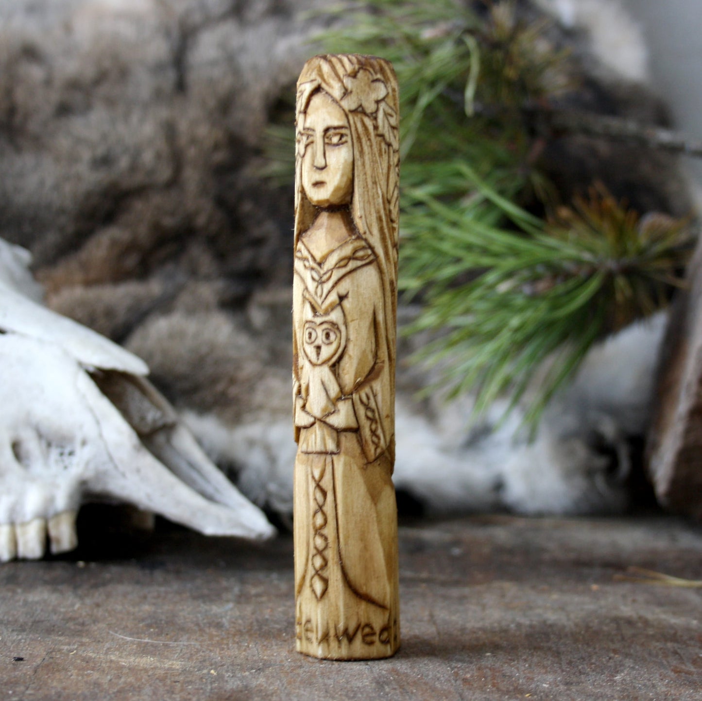 Blodeuwedd Celtic goddess 15cm wooden statue opposite side view