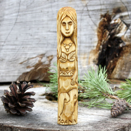 Boann Celtic goddess of the river 15cm hand-carved wooden statue front view