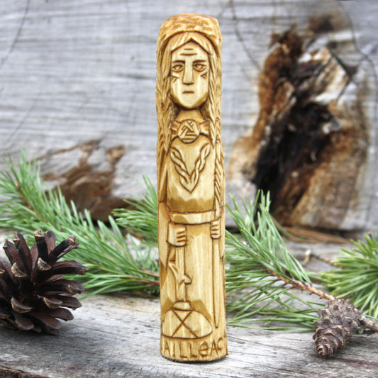 Cailleach Celtic goddess of winter 15cm hand-carved wooden statue front view
