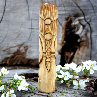 Creidhne Celtic god 15cm hand-carved wooden statue back view