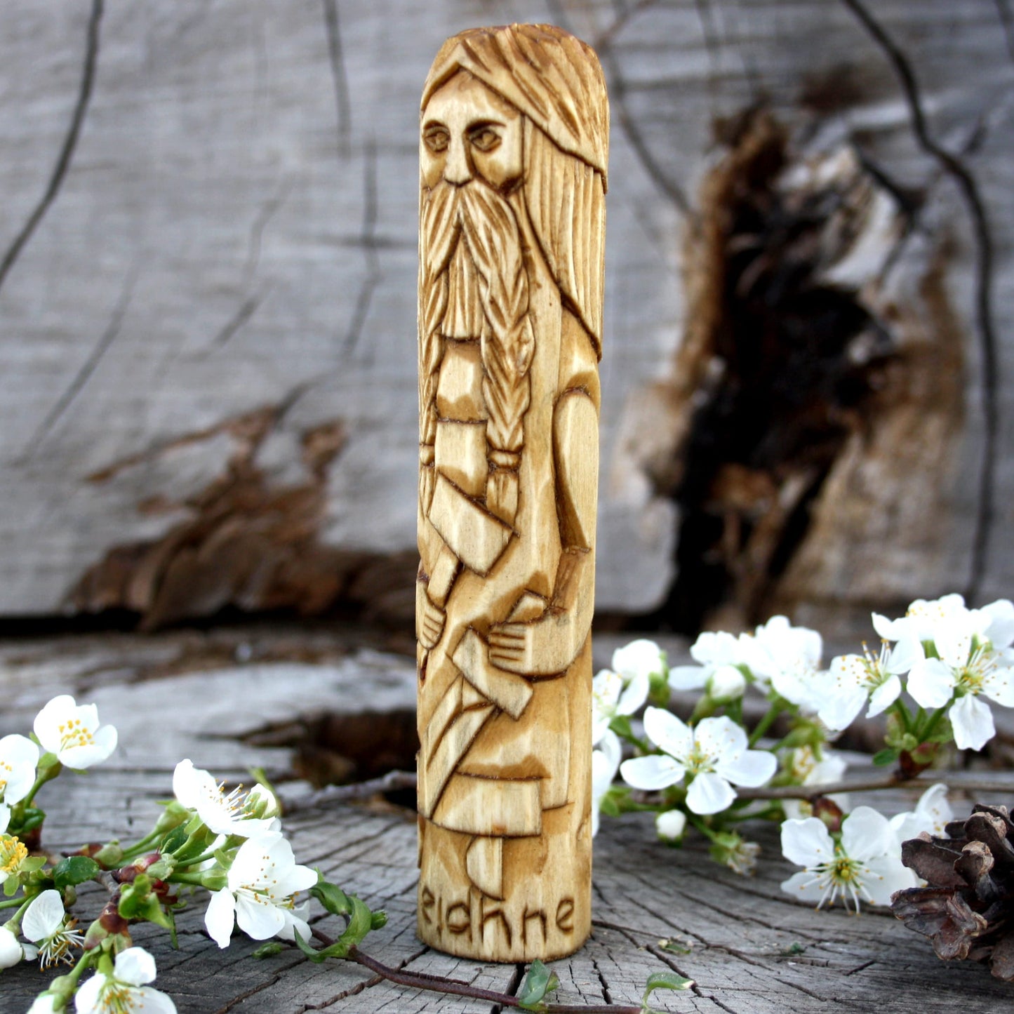 Creidhne Celtic god of craftsmanship 15cm wooden statue detailed carving