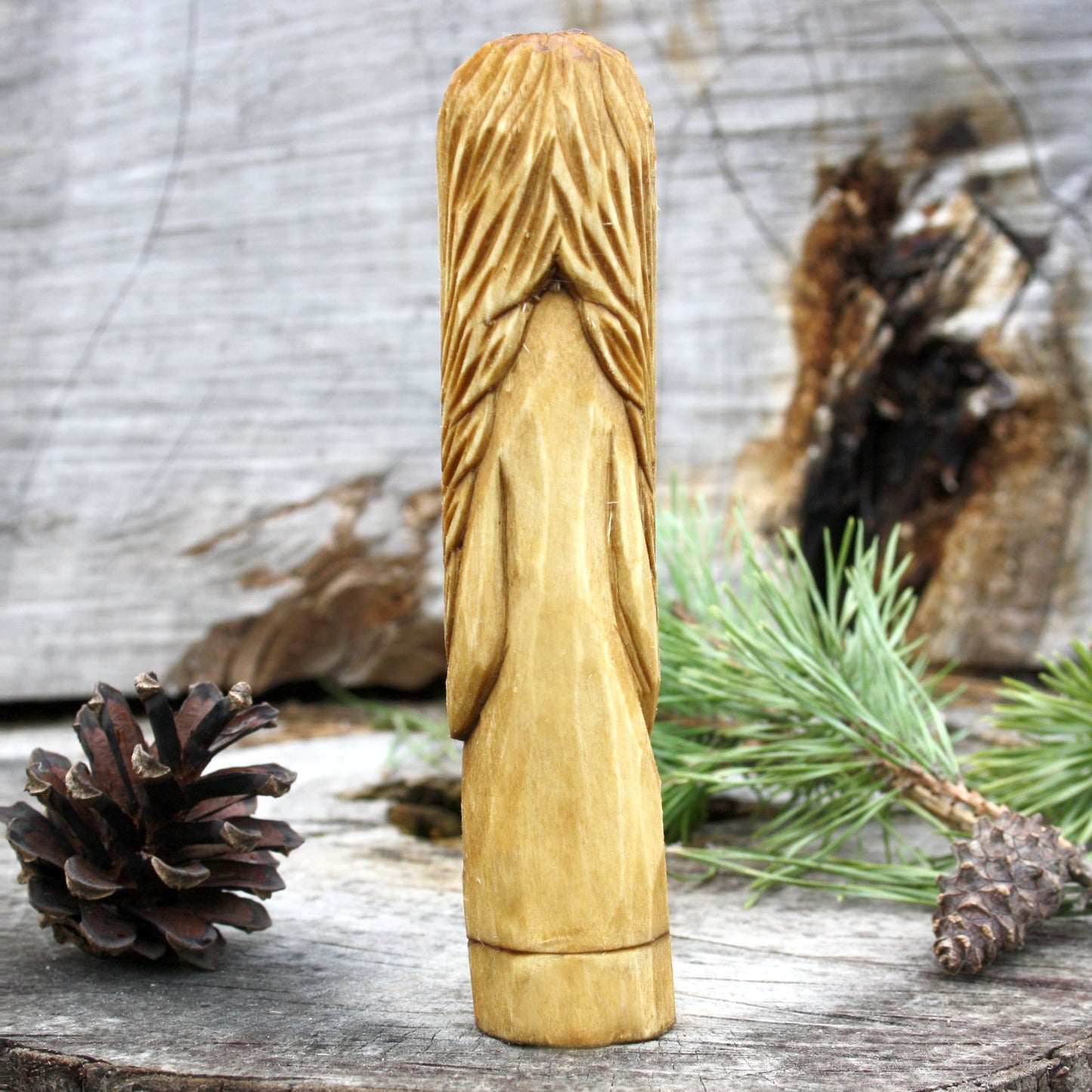 Danu Celtic goddess 15cm hand-carved wooden statue back view