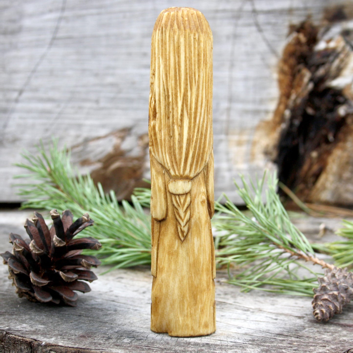 Goibhniu Celtic god of smithing 15cm hand-carved wooden statue back view