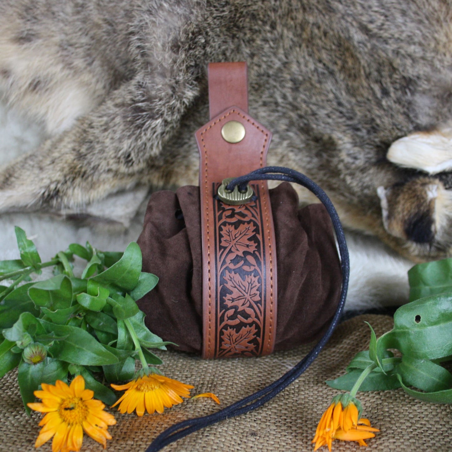 Leather pouch for slavic set of runes