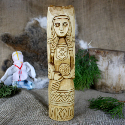 Front view of Makosh Slavic Goddess wooden statue 25 cm hand carved from linden wood