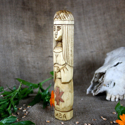 Front view of Zhiva Slavic wooden idol 18 cm hand carved from linden wood
